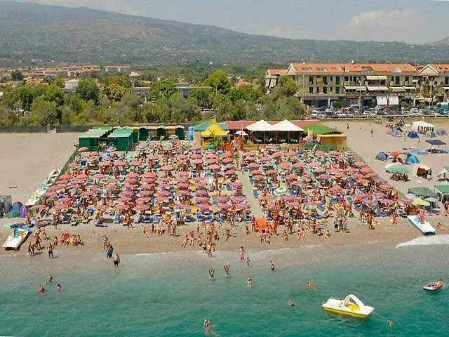 Fondachello Etna Mare